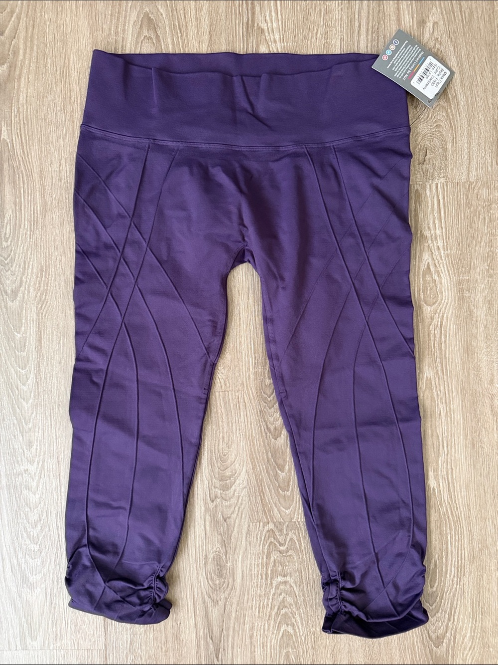 NUX Purple Capri Leggings